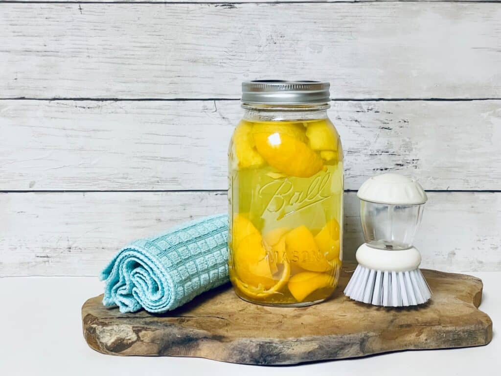 orange peel and vinegar cleaner