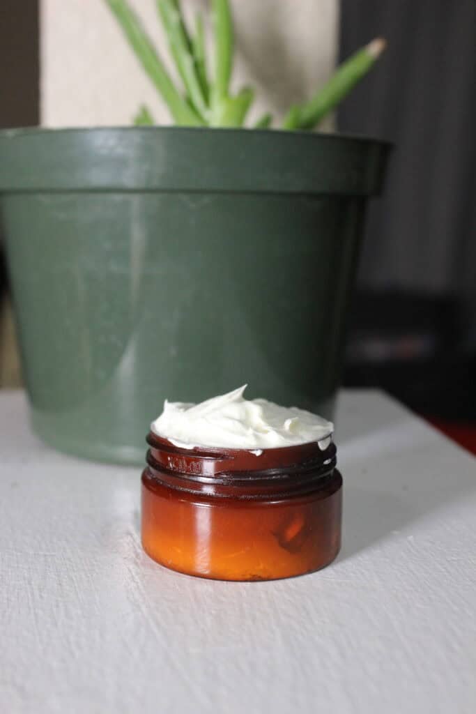 long view of aloe vera moisturizer
