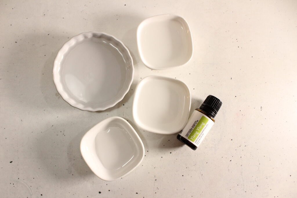 DIY Deodorant Spray ingedrients