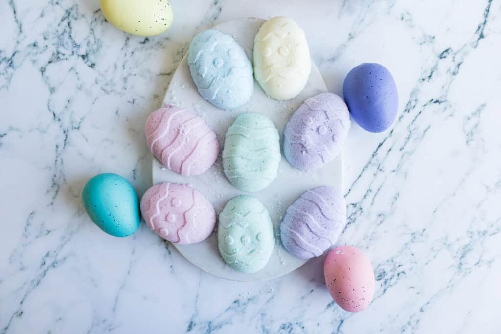 Easter egg bath bombs